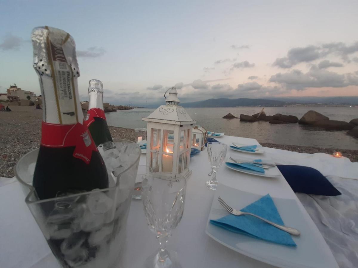 Villa Sullo Stretto Sant'Agata  エクステリア 写真