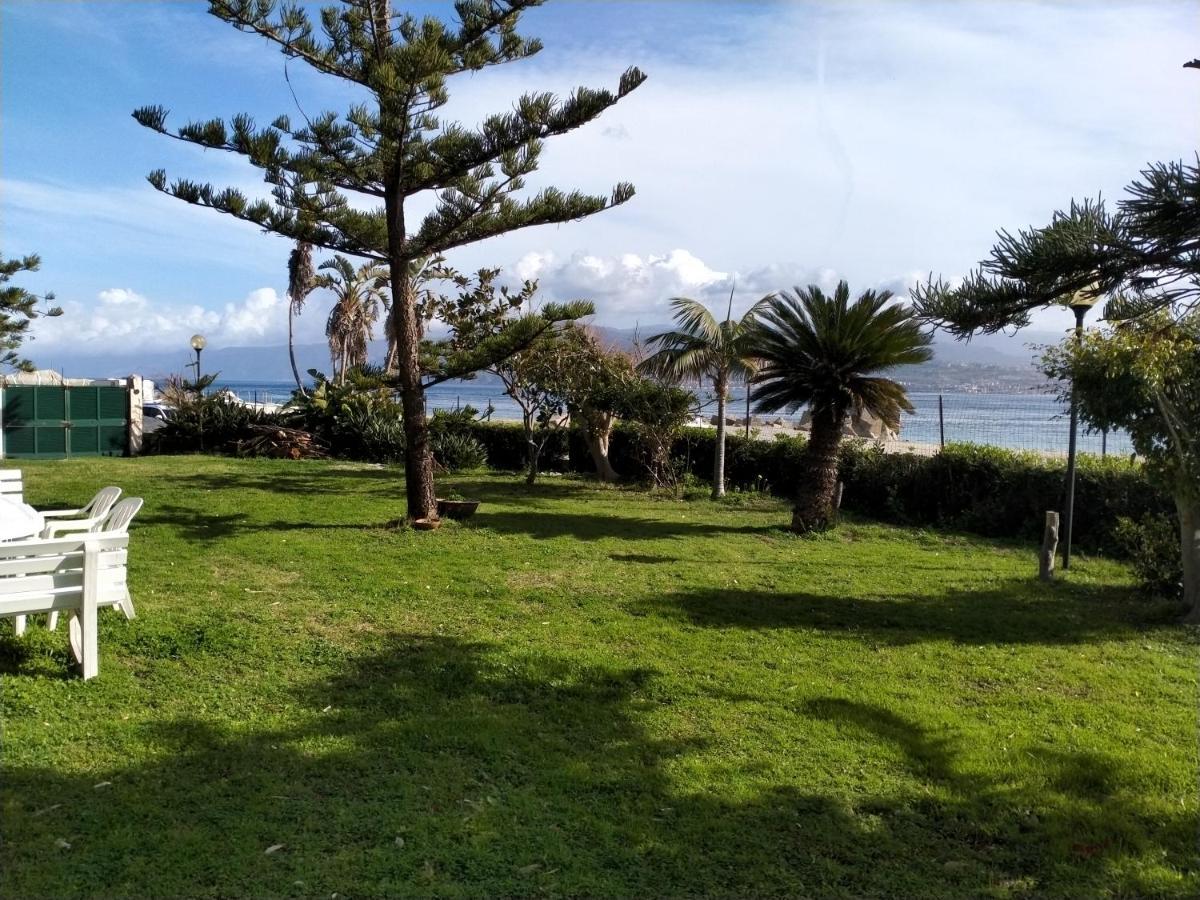 Villa Sullo Stretto Sant'Agata  エクステリア 写真